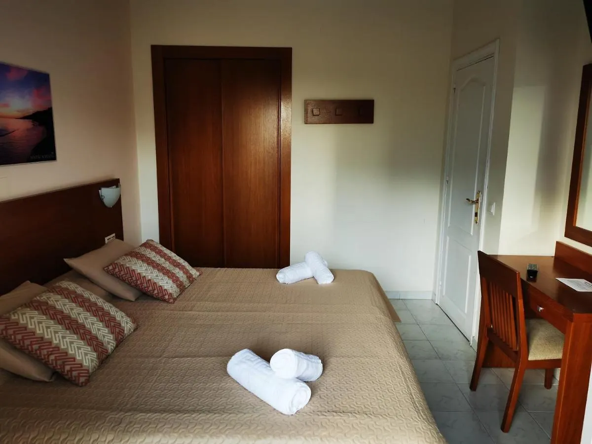 نيرخا Hostal Marazul فندق مبيت وإفطار