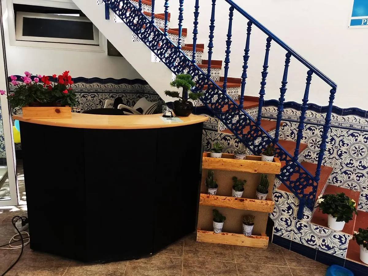 Bed & Breakfast Hostal Marazul Nerja Spagna