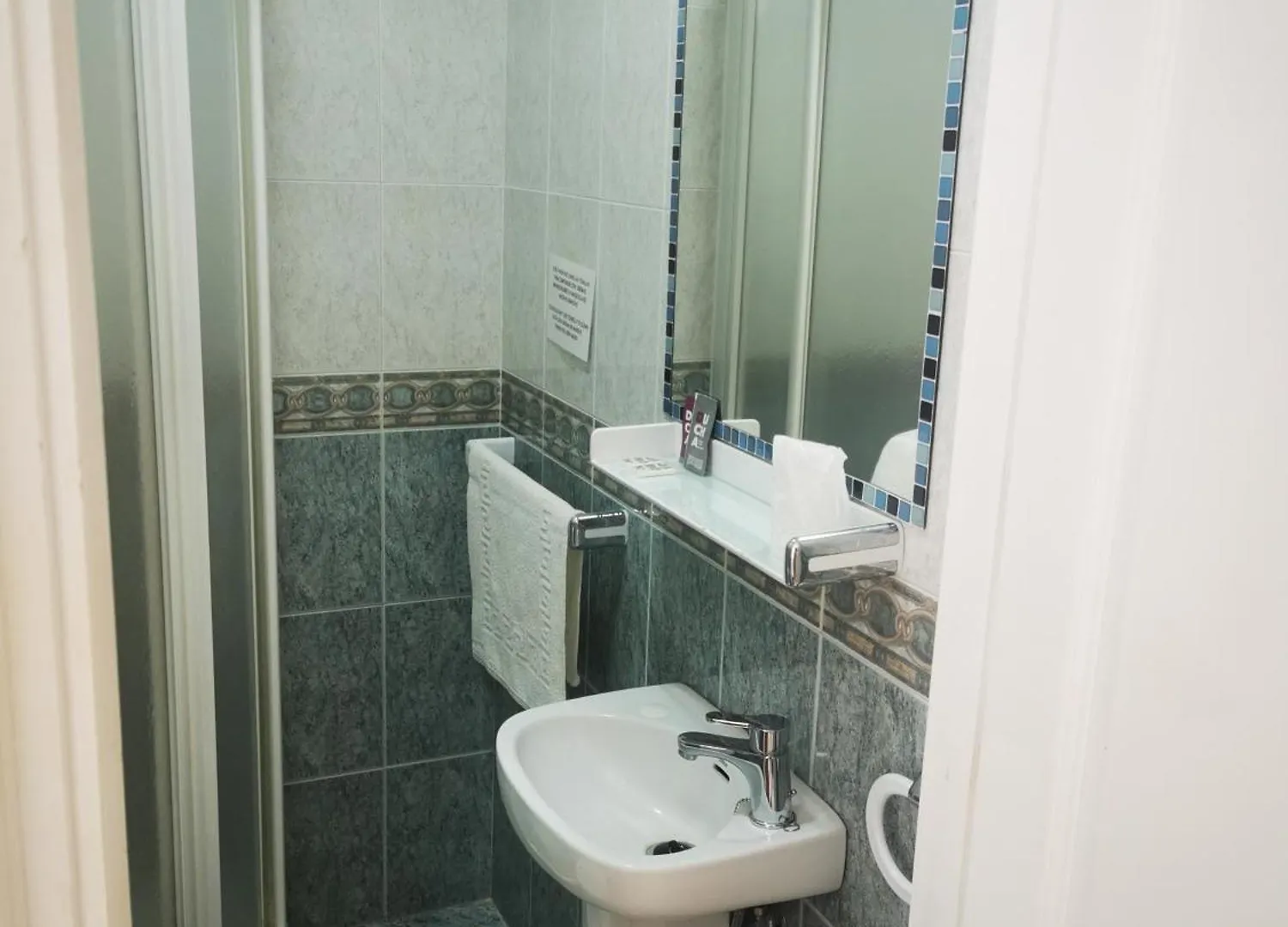 نيرخا Hostal Marazul فندق مبيت وإفطار