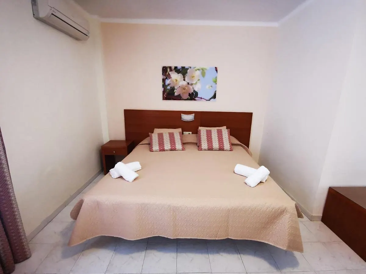 Hostal Marazul Nerja 0*,  Spagna